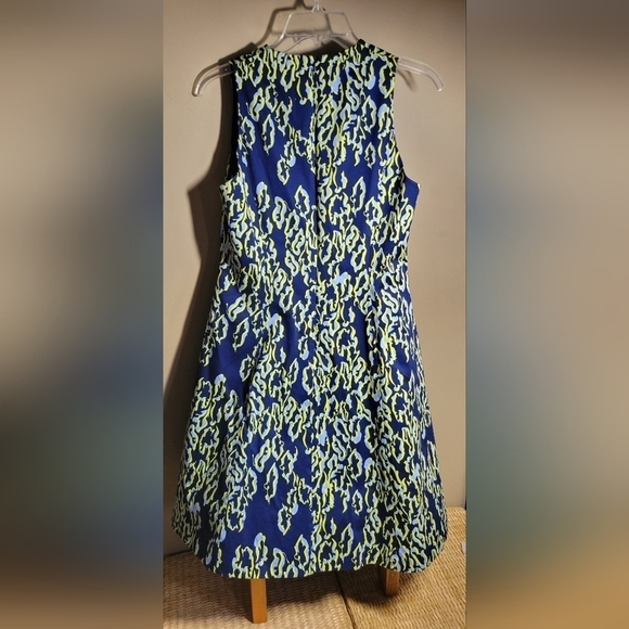 Karen Millen darted A line dress fitted abstract pattern pocketed dress size 10 - Picture 9 of 12